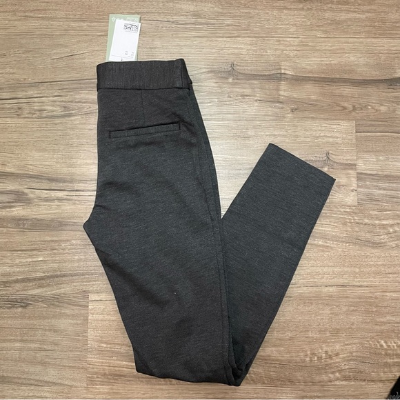 H&M Pants - NWT H&M High-Waisted Ankle Length Mock Back Pocket Crease Front Leggings Size XS